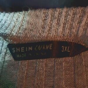 Long sleeve,  long pants pajamas.  Very soft. 3XL Gray.